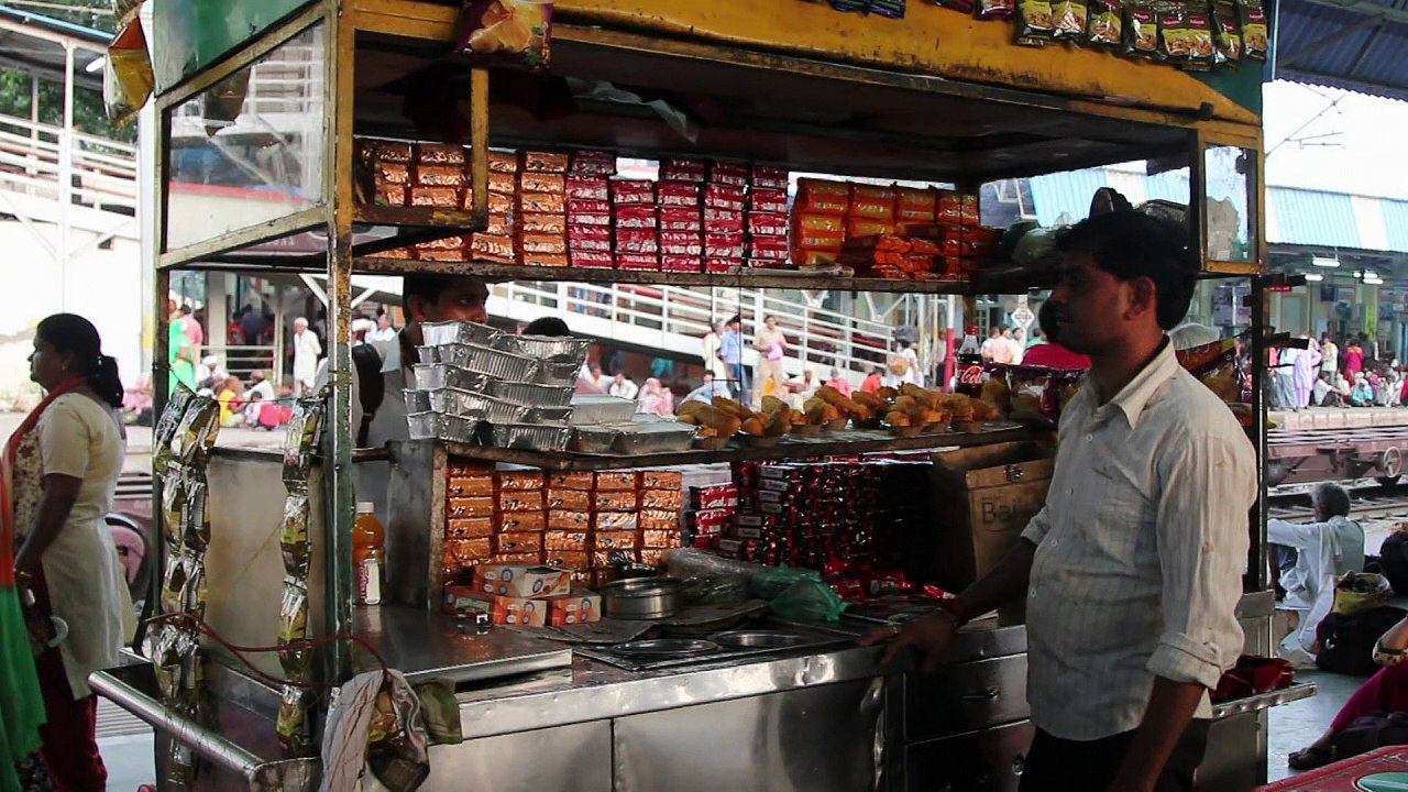 Snack per App für Zugreisende in Indien