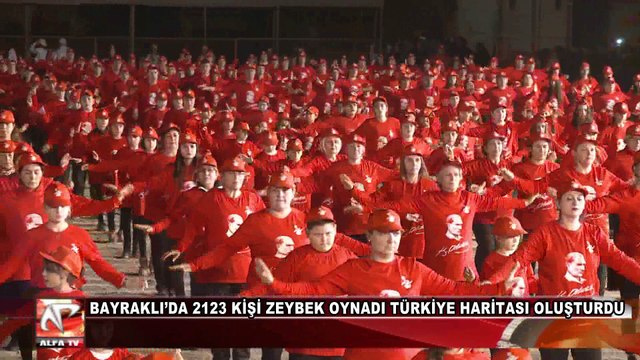 Bayraklı’da 2123 Kişi Zeybek Oynadı Türkiye Haritası Oluşturdu