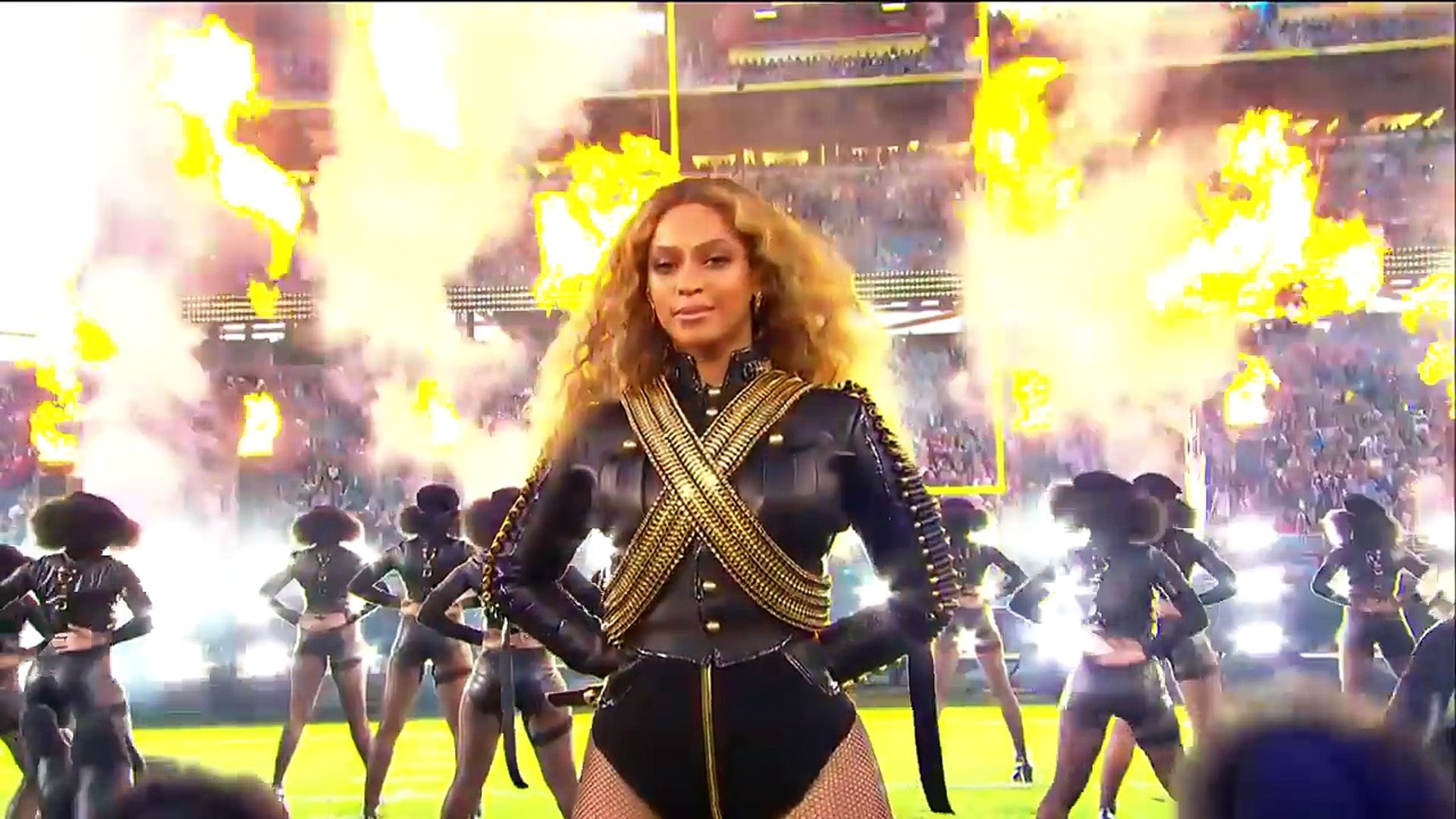 Beyoncé & Bruno Mars Crash the Pepsi Super Bowl 50 Halftime Show - video  Dailymotion