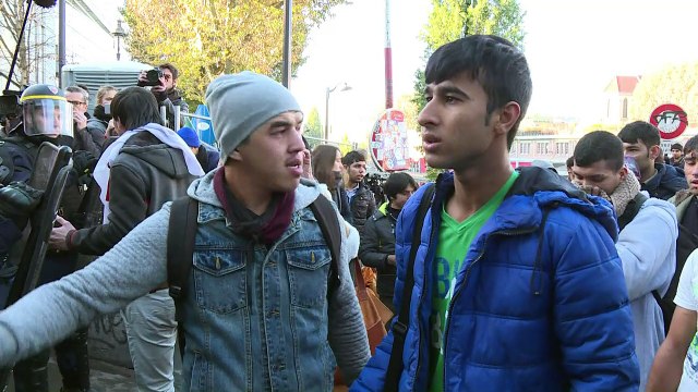 A Paris, contrôle de migrants et destruction de tentes