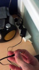 The 12 inches screen doesn't work, doesn't turn on!!