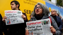 Turchia: manifestazione a Istabbul contro l'arresto di giornalisti di Cumhuriyet