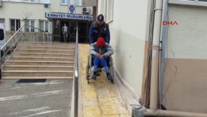 Bursa'da Tekerlekli Sandalyeli Uyuşturucu Satıcısı Yakalandı