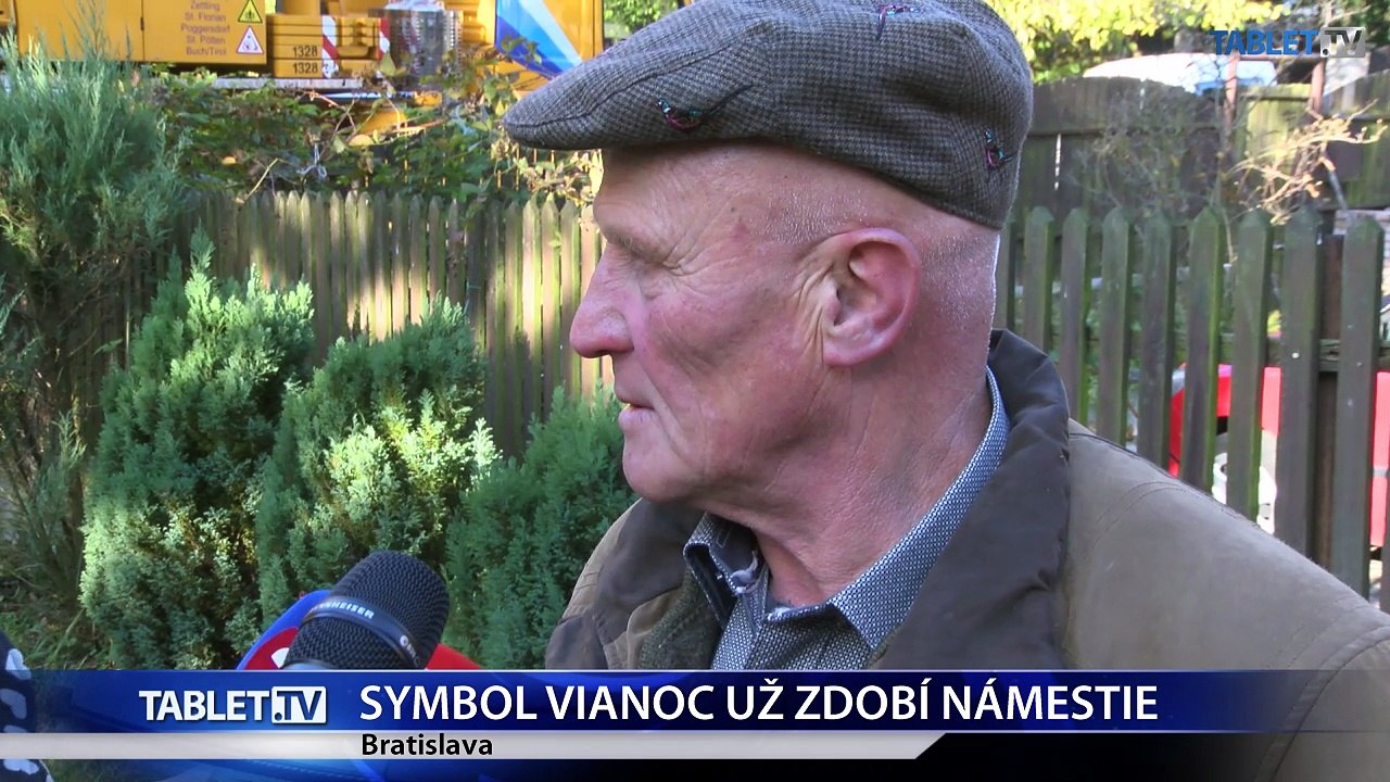 Bratislavčania už majú vianočný strom
