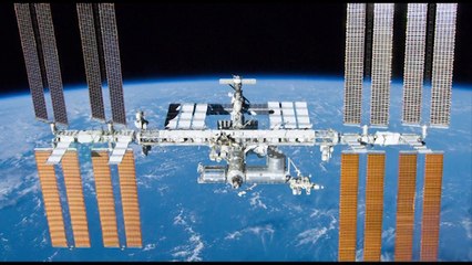 AMAZING! Sighting Of UFO With Long METALLIC LIMBS Approaching The ISS!