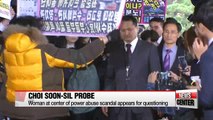 Choi Soon-sil appears at prosecutors' office for questioning