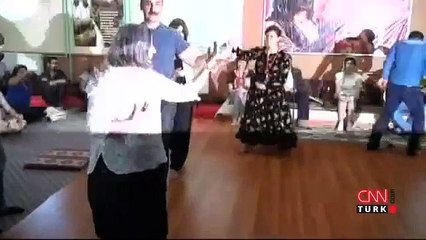 Gülten Kışanak 3 yıl önce Dersimde Cem Evinde Semah Dönerken Verdiği O Güzel Görüntüler