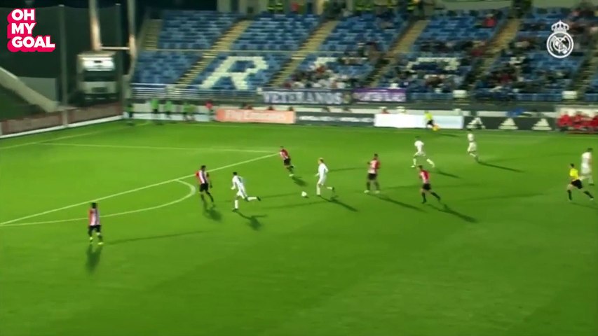 Real Madrid Castilla Star Martin Odegaard Humiliates 4 With Great Solo Dribble