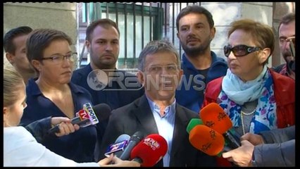 Ora News – “Mbetjet” AKIP takon LSI e lajmëron më 30 tetor protesta tjetër masive