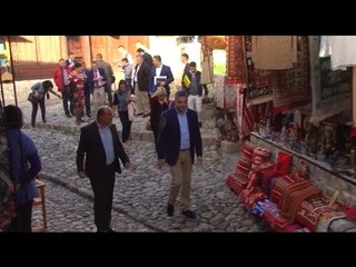 Report TV - Klosi takon zejtarët në Krujë:Taksa zero për zejtarët në dy vitet e para