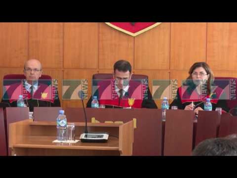 JEP DOREHEQJEN NGA DETYRA SOKOL BERBERI, ANETAR I GJYKATES KUSHTETUESE - News, Lajme - Kanali 14
