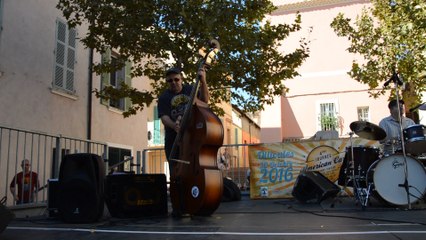 American Cars Ollioules 2016 - Billy's On Mars on Stage - 1080p