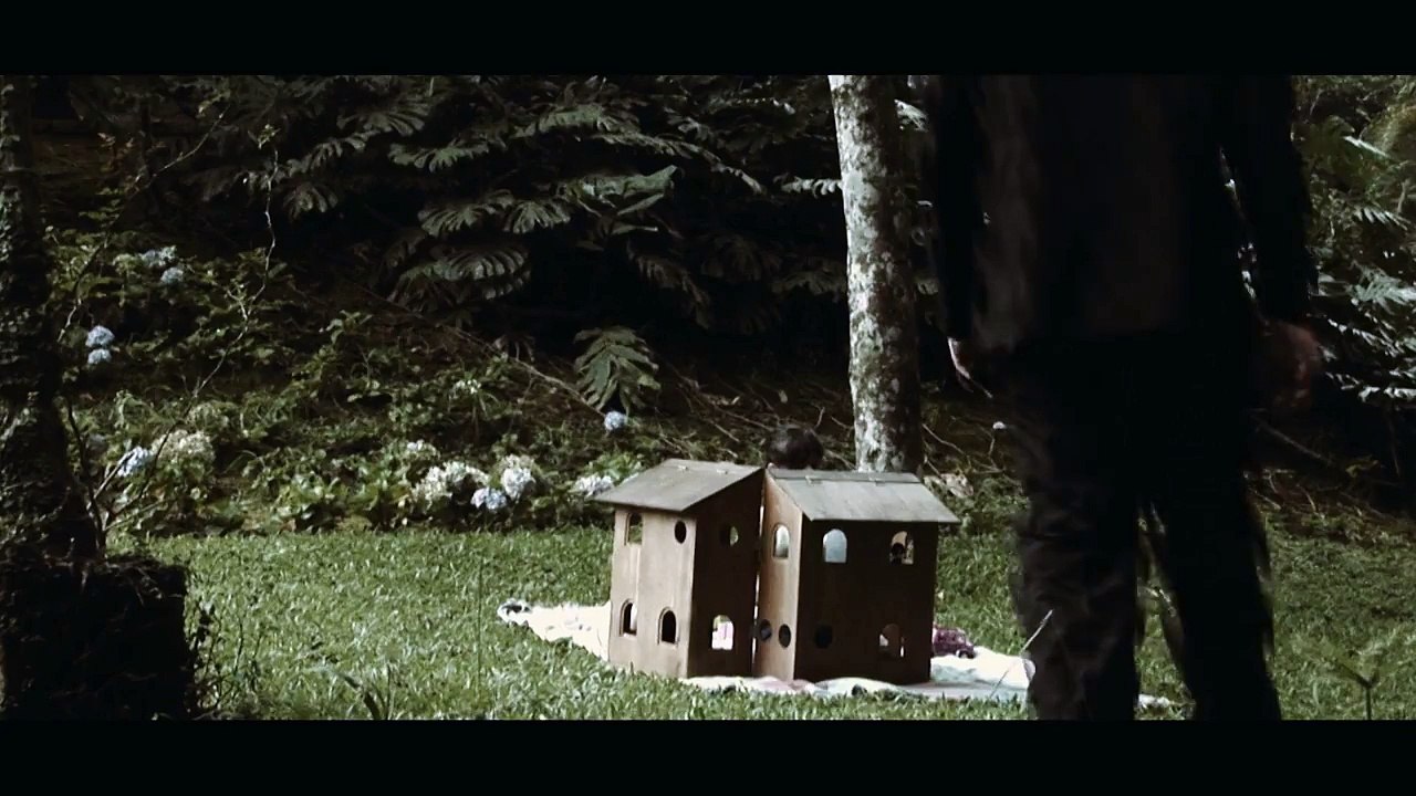 INTRUSO