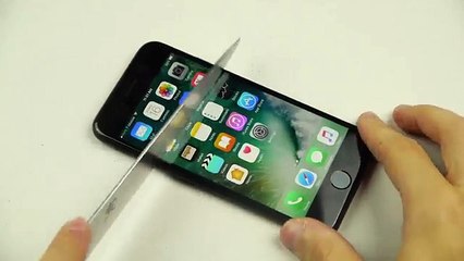 iPhone 7 Hammer & Knife Scratch Test!