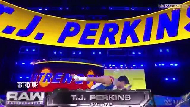 WWE Monday Night RAW 31-10-2016 Highlights - WWE RAW 31 Octobre 2016 Highlights