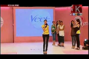 Girl's Insult By Meera In Veet Show HD
