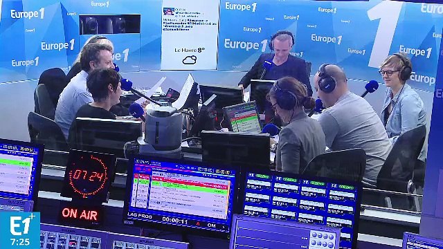 Sur une zumba qui déchire sa race, Julien Lepers !