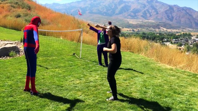 Hitting Eggs & Cupcakes with Baseball Bats Victoria & Annabelle Toy Freaks Family