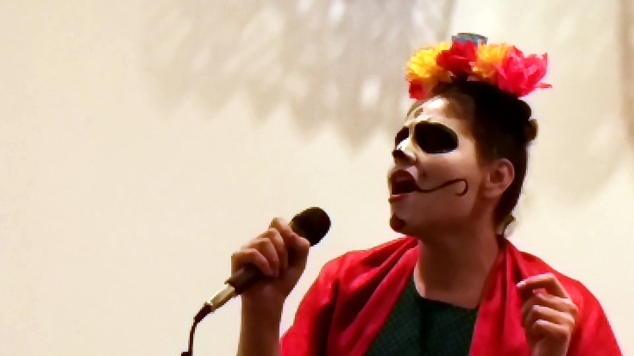 La catrina el Dia de muertos en Paris Noviembre 2016