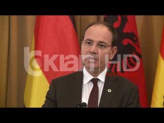 Nishani: Shtimi i zërave nostalgjikë në mbrojtje të krimeve të diktaturës, këmbanë alarmi