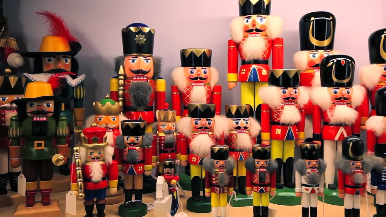 Tanille “Santa Don’t Pass Me By” official music video