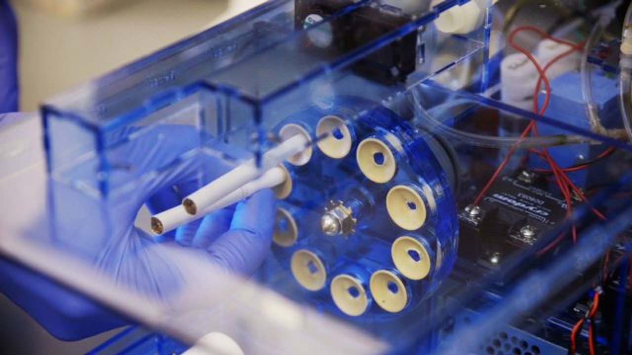 This Robot Smokes Cigarettes So Rats Don't Have To