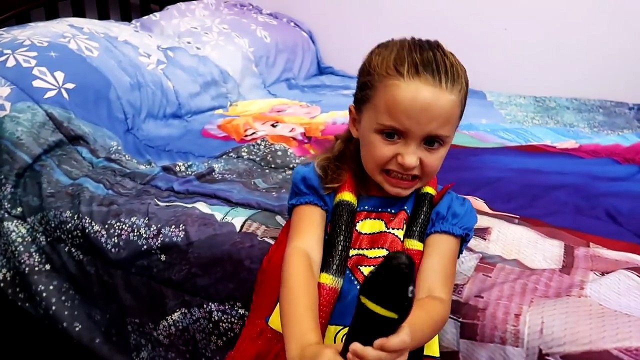 GIANT SNAKE IN MOUTH! vs MaddaKenz - Kids Toy Freaks Out in Real Life Play Vlog-20oW4CHFvgU