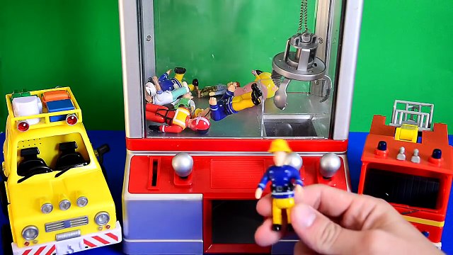 Fireman Sam Surprise Toy Grabber Peppa Pig Fire Engine Fireman Feuerwehrmann Sam