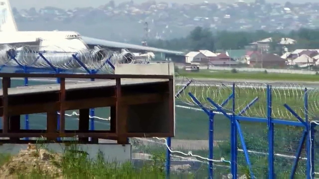 DÜNYANIN EN BÜYÜK UÇAKLARI UÇAK İNİŞ VE KALKIŞLARI video Dailymotion