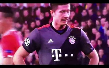 Robert Lewandowski GOAL penalty kick for 1-1 PSV vs Bayern