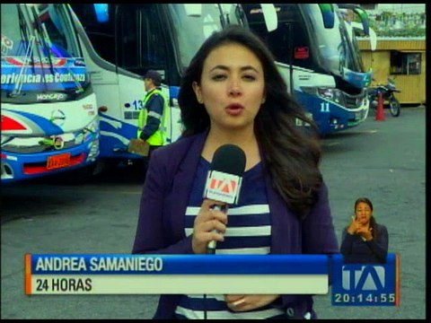 Miles de personas se movilizan por feriado nacional