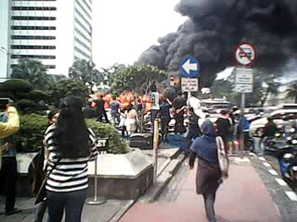 Busway Burning (Busway Terbakar)