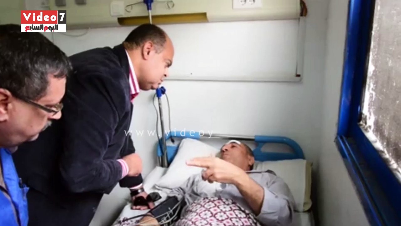 بالفيديو.. محافظ مطروح يزور مصابى حادث انقلاب س...