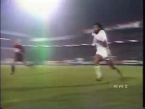 07.11.1984 - 1984-1985 UEFA Cup Winners' Cup 2nd Round 2nd Leg Servette FC 0-1 AE Larissa FC
