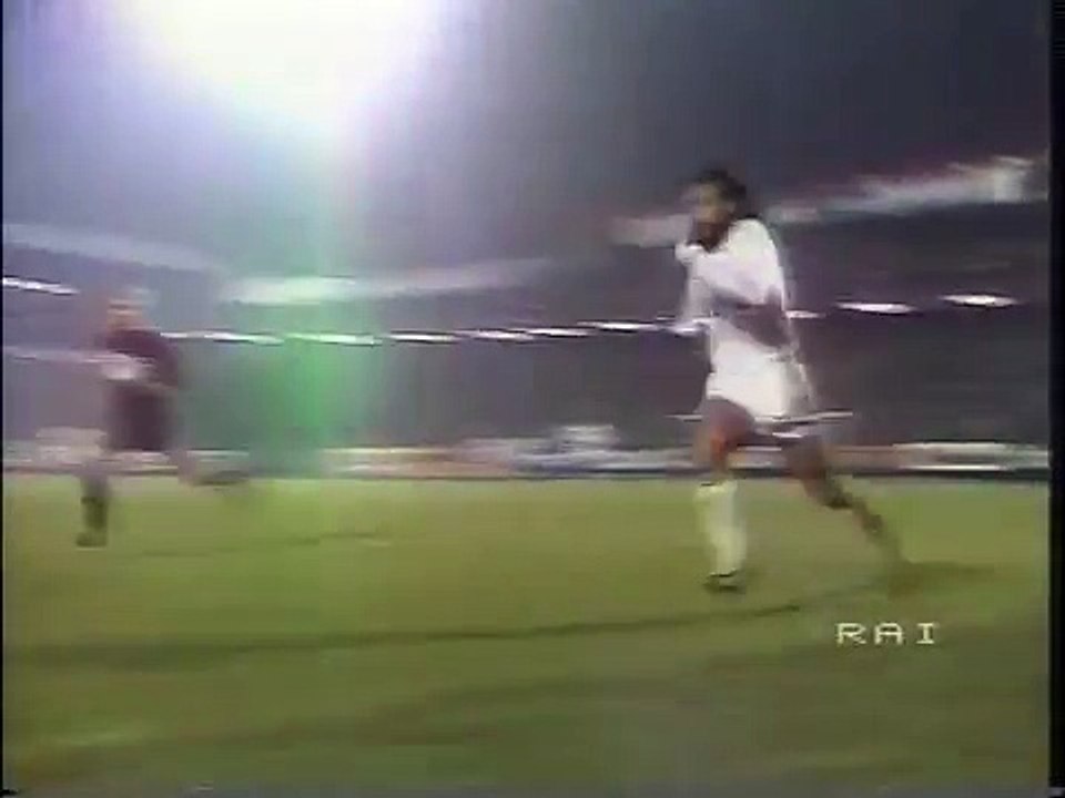 07.11.1984 - 1984-1985 UEFA Cup Winners' Cup 2nd Round 2nd Leg Servette FC 0-1 AE Larissa FC