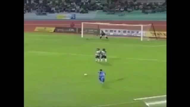 Faiz Subri Scores A Crazy Spin Free Kick Goal In Malaysian League!