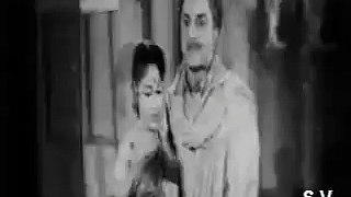 Gaaradi Chese Nee Kanulu (Telugu Old Songs)