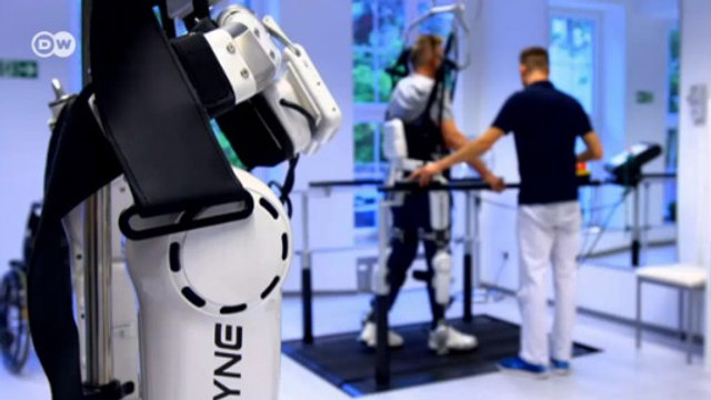 Treino com exoesqueleto mostra avanços em paraplégicos