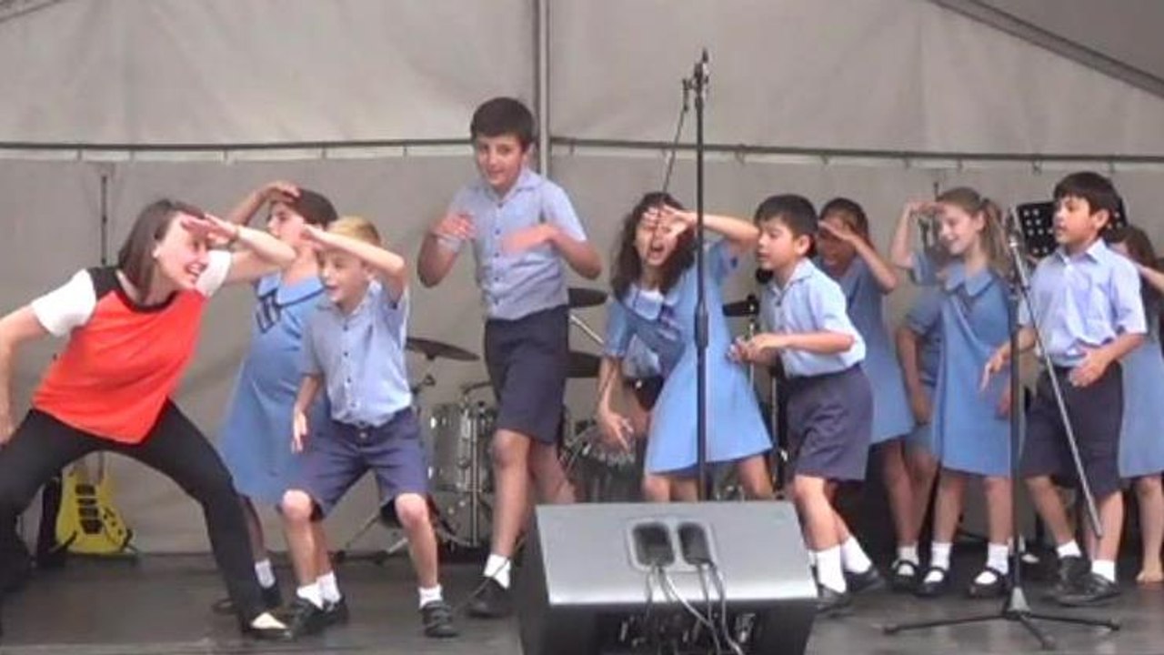 Norton St Italian Festa Sydney 2016 Part 3 of 3HD Co.As.It's Italian Do Re Mi-Sound of Music, Dolce, Zumba, 30 Oct 2016