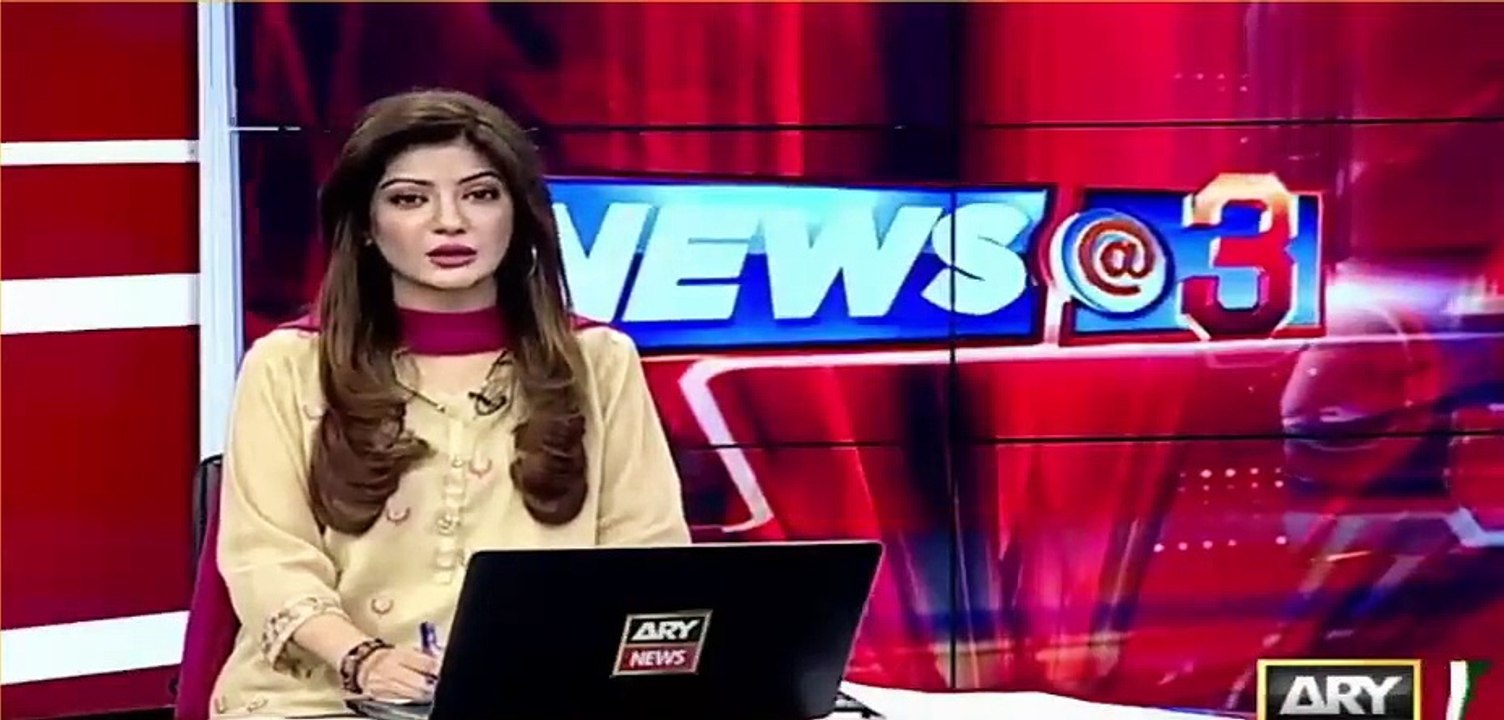 Pervez Khattak enter Islamabad - Watch the visuals of his convoy entering the capital city.