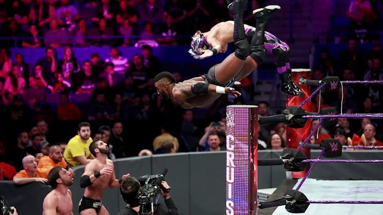 Goldberg Actually WRESTLES! How RAW Should Have Ended: A Shield Reunion... | WWE RAW 10/31/16 Review