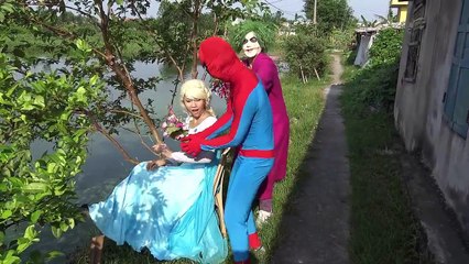 Life of Pets Spiderman vs Elsa vs Joker dog training Fun Superheroes