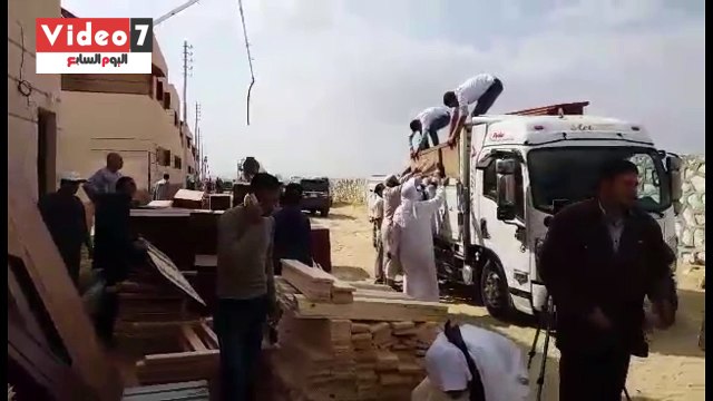 محافظ البحيرة يتفقد أعمال تجهيز 20 منزل بقرية عفونه فى وادى النطرون