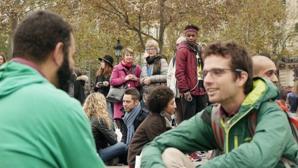 The World's Biggest Eye Contact Paris - Place de la République - Psychologies et Baguettes Aware