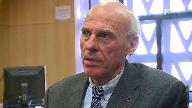 Questions à Bernard PECHEUR (Conseil d'Etat) - évolution de la fonction publique - cese