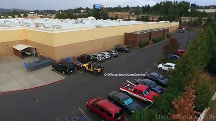 This is why you never steal a Jeep's parking spot!