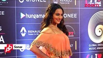 Sonam Insults Sonakshi's Fashion Sense | Bollywood News