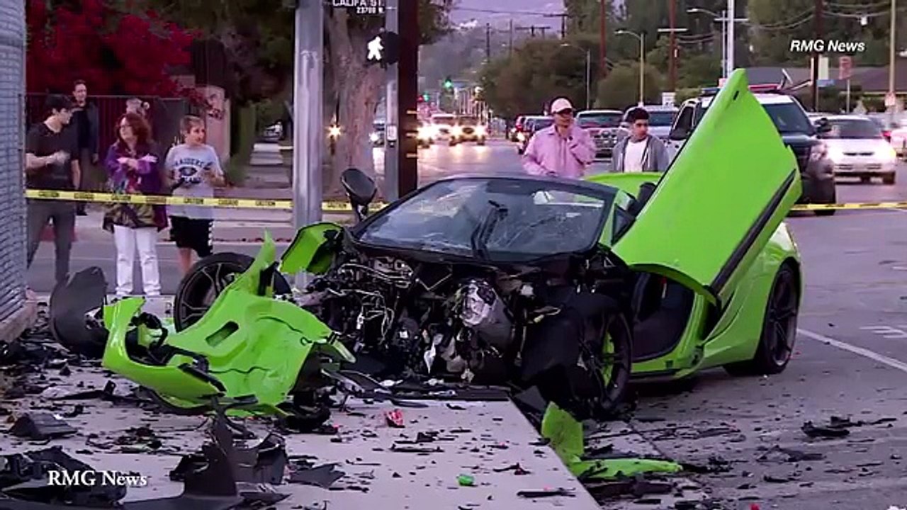 McLaren Green 640S Spider  destroyed in violent crash