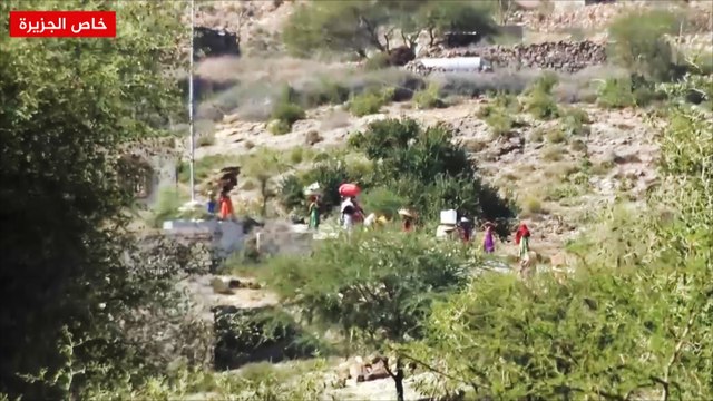 مليشيا الحوثي وقوات صالح تهجّران سكان قرية الدبح بتعز