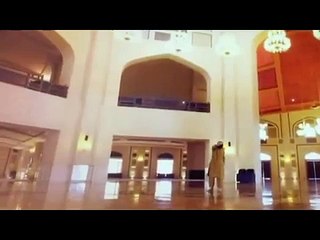 Video herunterladen: Main Tu Ummati Hoon Official Video by Junaid Jamshed 2016 - New Naat Full HD